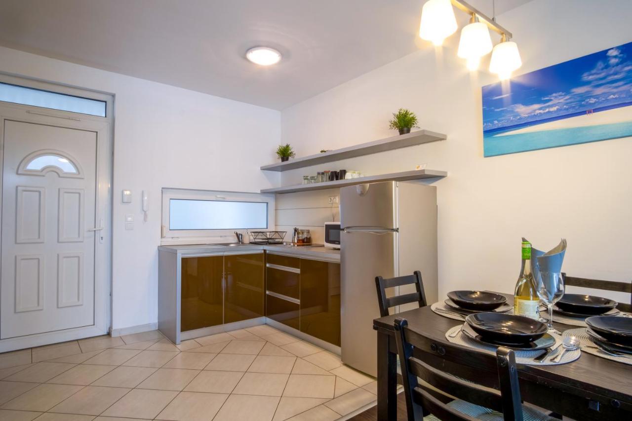 Myflat Siofok Beach Apartment Bagian luar foto