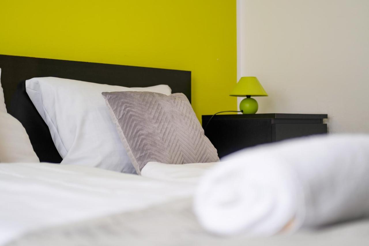 Myflat Siofok Beach Apartment Bagian luar foto