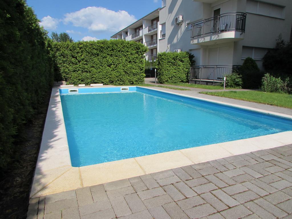 Myflat Siofok Beach Apartment Bagian luar foto